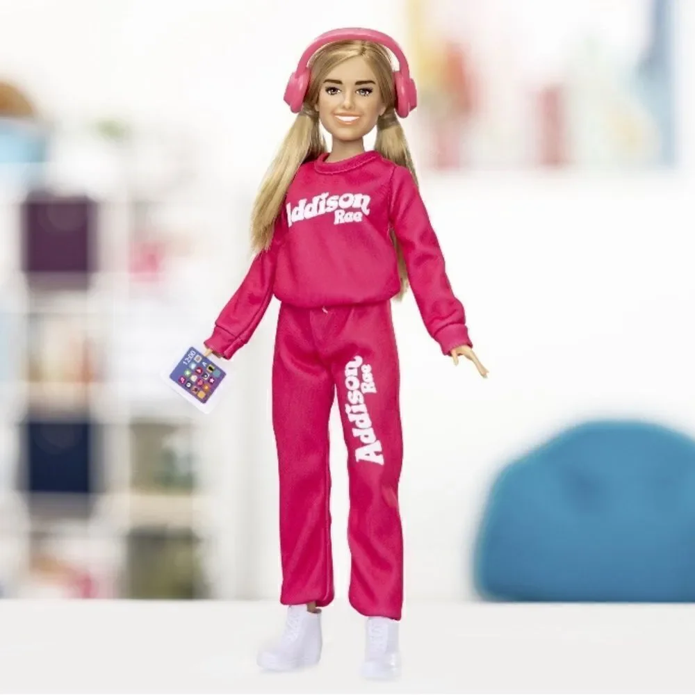 Addison Rae Fashion Dolls, Beach & Comfy Style 2-Pack